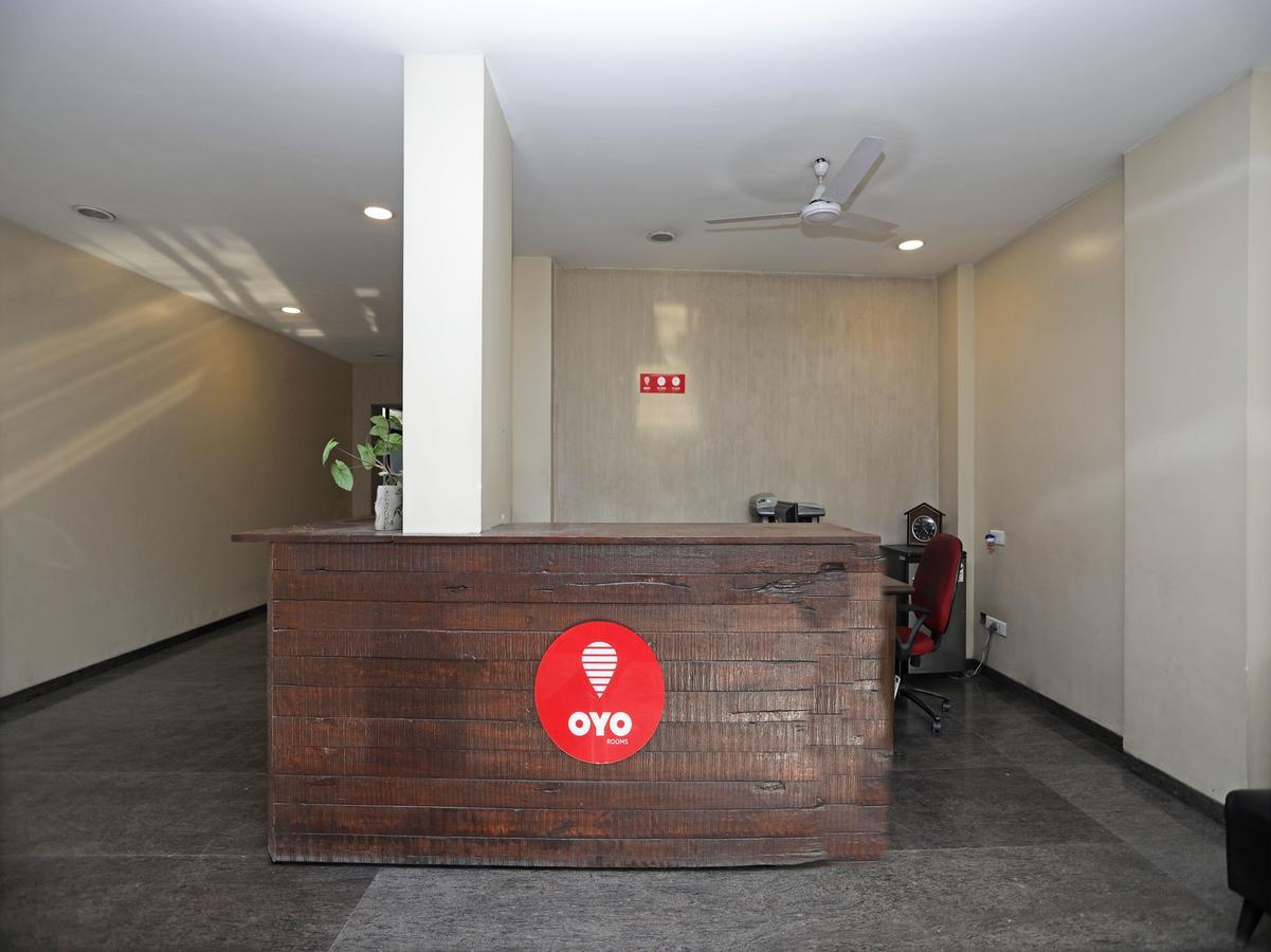 Oyo 1194 Hotel Gulmohr ปูเน่ ภายนอก รูปภาพ